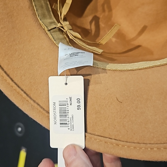 Halogen adjustable fit tan Fedora hat with leopard ribbon - Picture 9 of 11